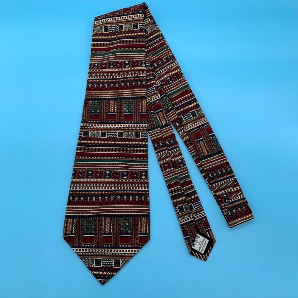The Metropolitan Museum of Art Geometric Patterened Men's Classic Silk Neck Tie